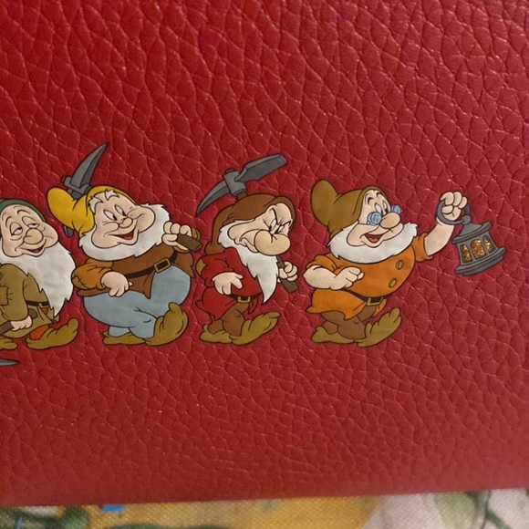 Coach Disney X Snow White Tote - Picture 5 of 12